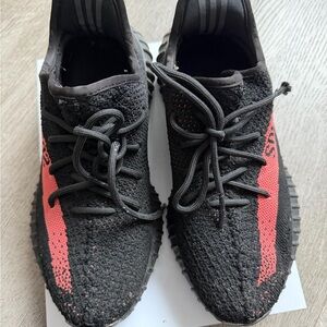 Yeezy 350 OG Red- size 6.5